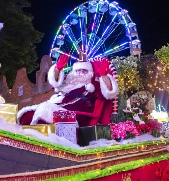 Papai Noel na carruagem de Natal.