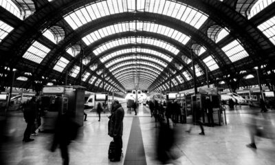 Milano Centrale, o ponto de partida para a rota noturna. (Foto: Unsplash)